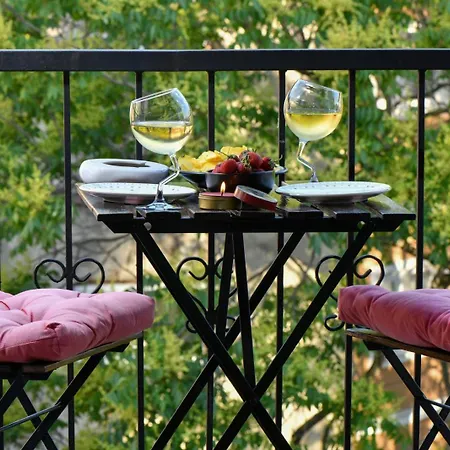 Galata Tower Is Almost In Your Bedroom And In The Balconies Rooftop Terrace With Golden Horn View *