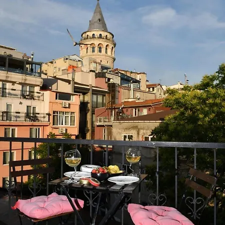 דירה Galata Tower Is Almost In Your Bedroom And In The Balconies Rooftop Terrace With Golden Horn View *