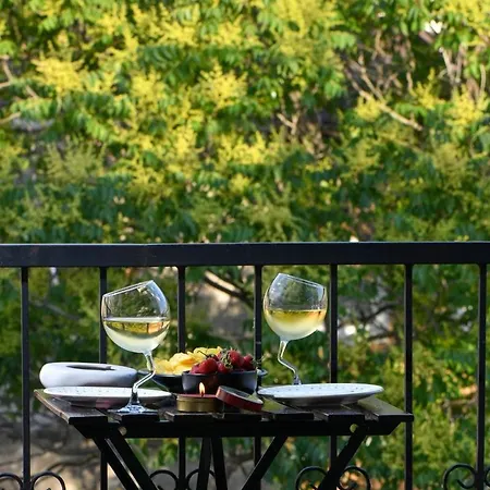Galata Tower Is Almost In Your Bedroom And In The Balconies Rooftop Terrace With Golden Horn View דירה