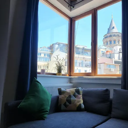 Taksim-galata Tower Is Almost In Your Bedroom And In The Balconies Rooftop Terrace With Golden Horn View דירה איסטמבול