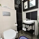 Apartment Taksim-galata Tower Is Almost In Your Bedroom And In The Balconies Rooftop Terrace With Golden Horn View Istanbul