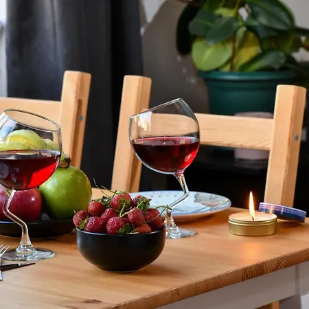 Daire Taksim-galata Tower Is Almost In Your Bedroom And In The Balconies Rooftop Terrace With Golden Horn View *