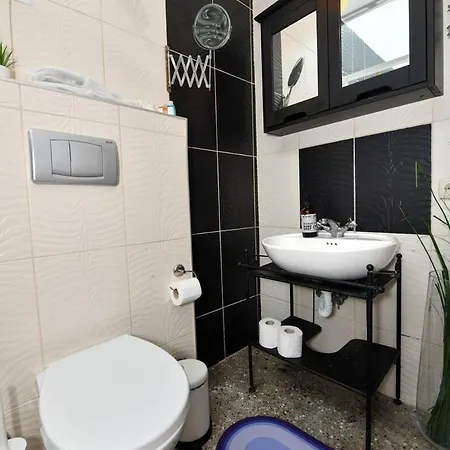 Daire Taksim-galata Tower Is Almost In Your Bedroom And In The Balconies Rooftop Terrace With Golden Horn View İstanbul